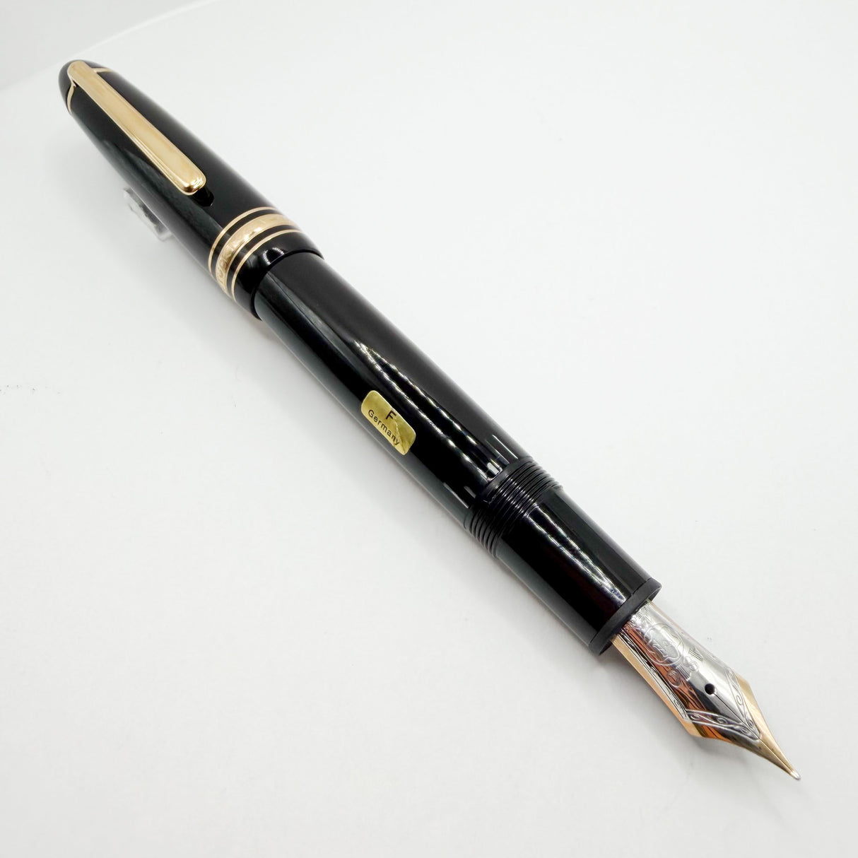 Montblanc Meisterstuck Black Resin #146 LeGrand Fountain Pen - Fine 14kt Gold Nib