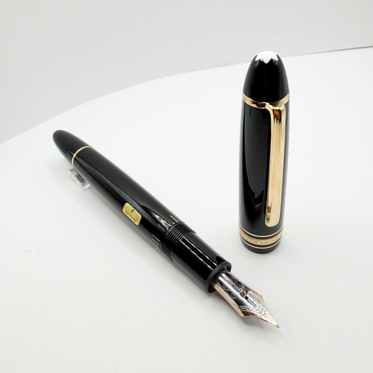 Montblanc Meisterstuck Black Resin #146 LeGrand Fountain Pen - Fine 14kt Gold Nib