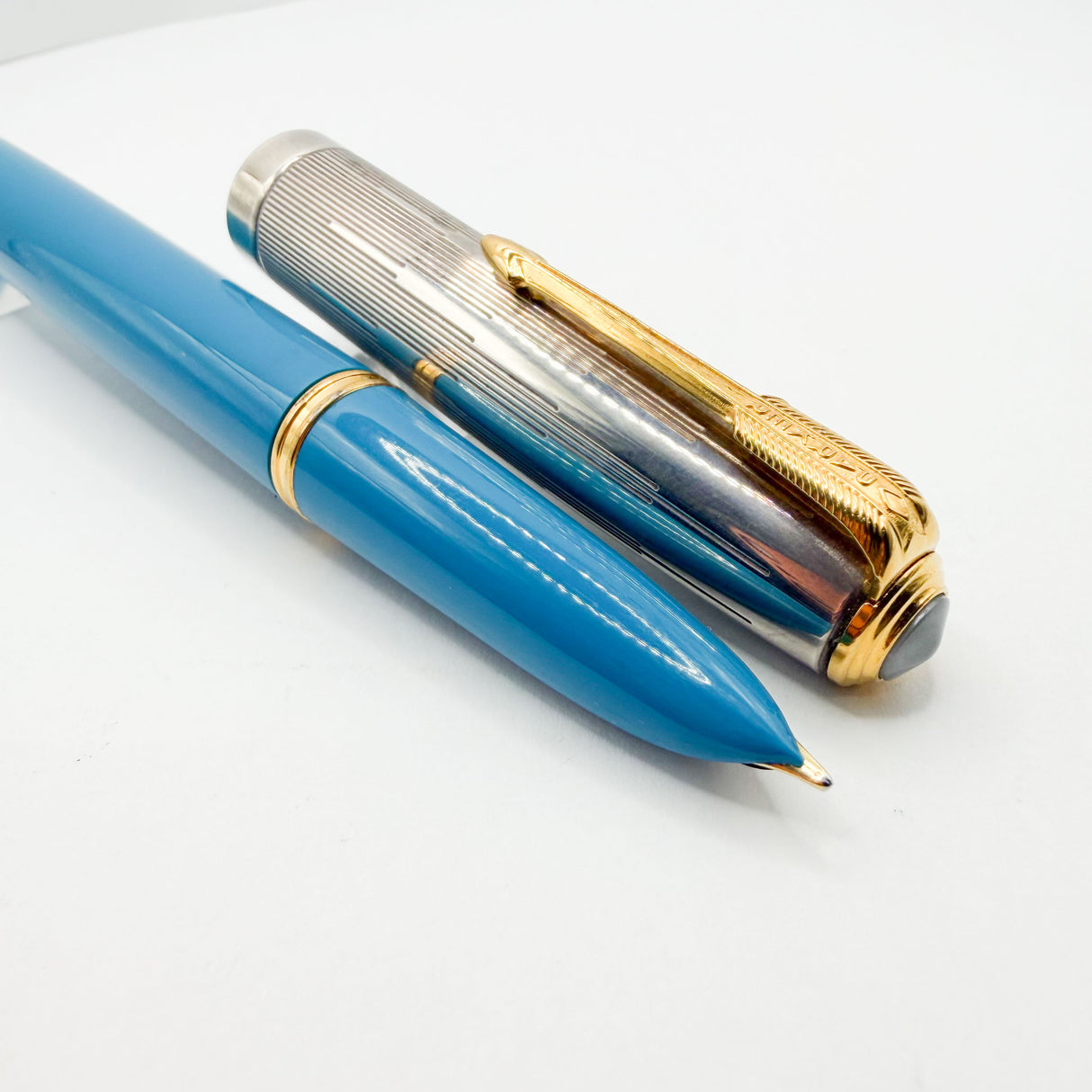 Parker 51 Special Edition Sterling Silver & Vista Blue Fountain Pen - Medium 18kt Gold Nib