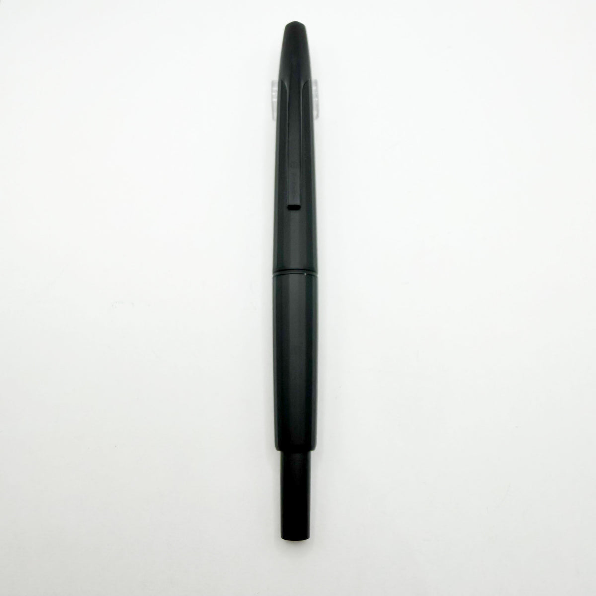 Pilot Namiki Black Matte Vanishing Point Fountain Pen - 1990s Style Multi-Facetted Body - Fine 14kt Gold Nib