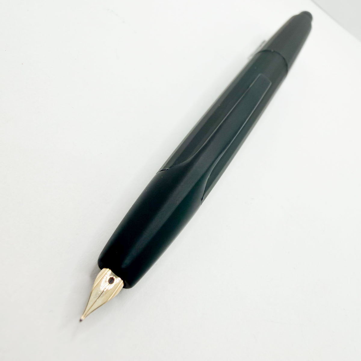 Pilot Namiki Black Matte Vanishing Point Fountain Pen - 1990s Style Multi-Facetted Body - Fine 14kt Gold Nib