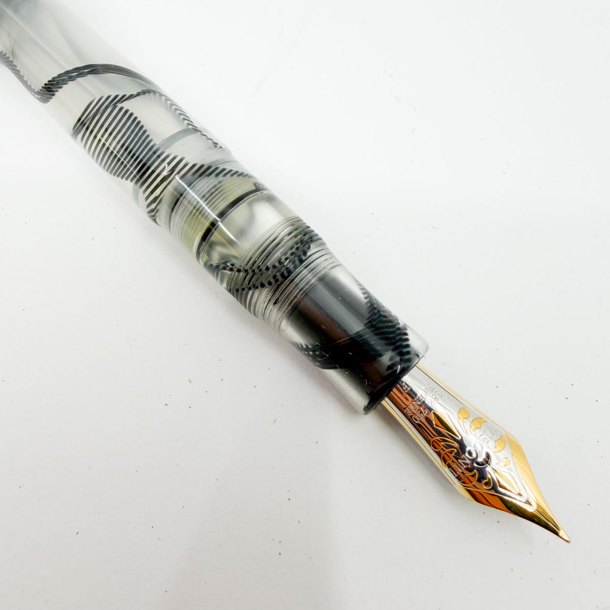 Visconti Voyager Demonstrator Limited Edition Fountain Pen - Fine 18kt Gold Nib