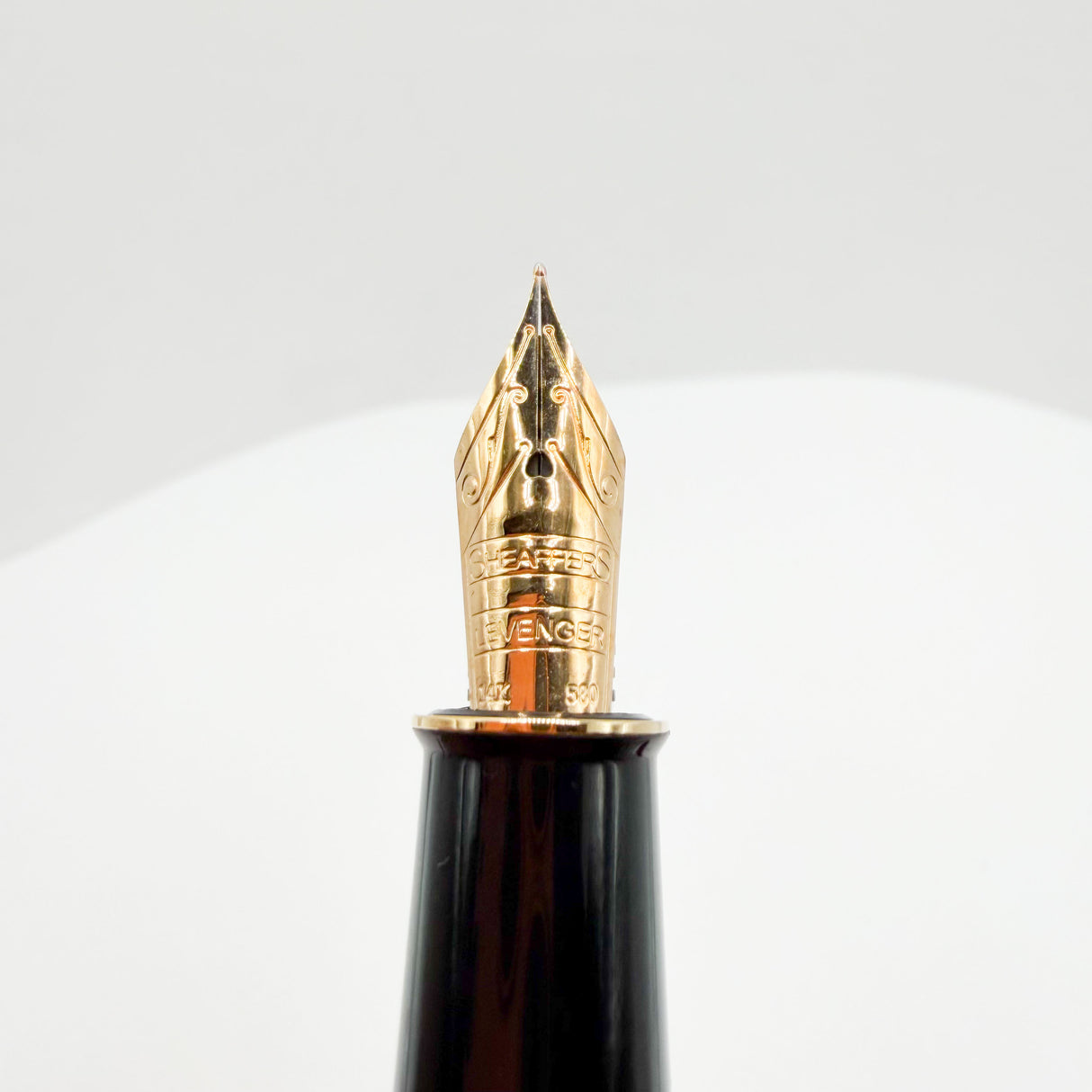 Sheaffer for Levenger Translucent Red Connaisseur Fountain Pen - Fine 14kt Gold Nib
