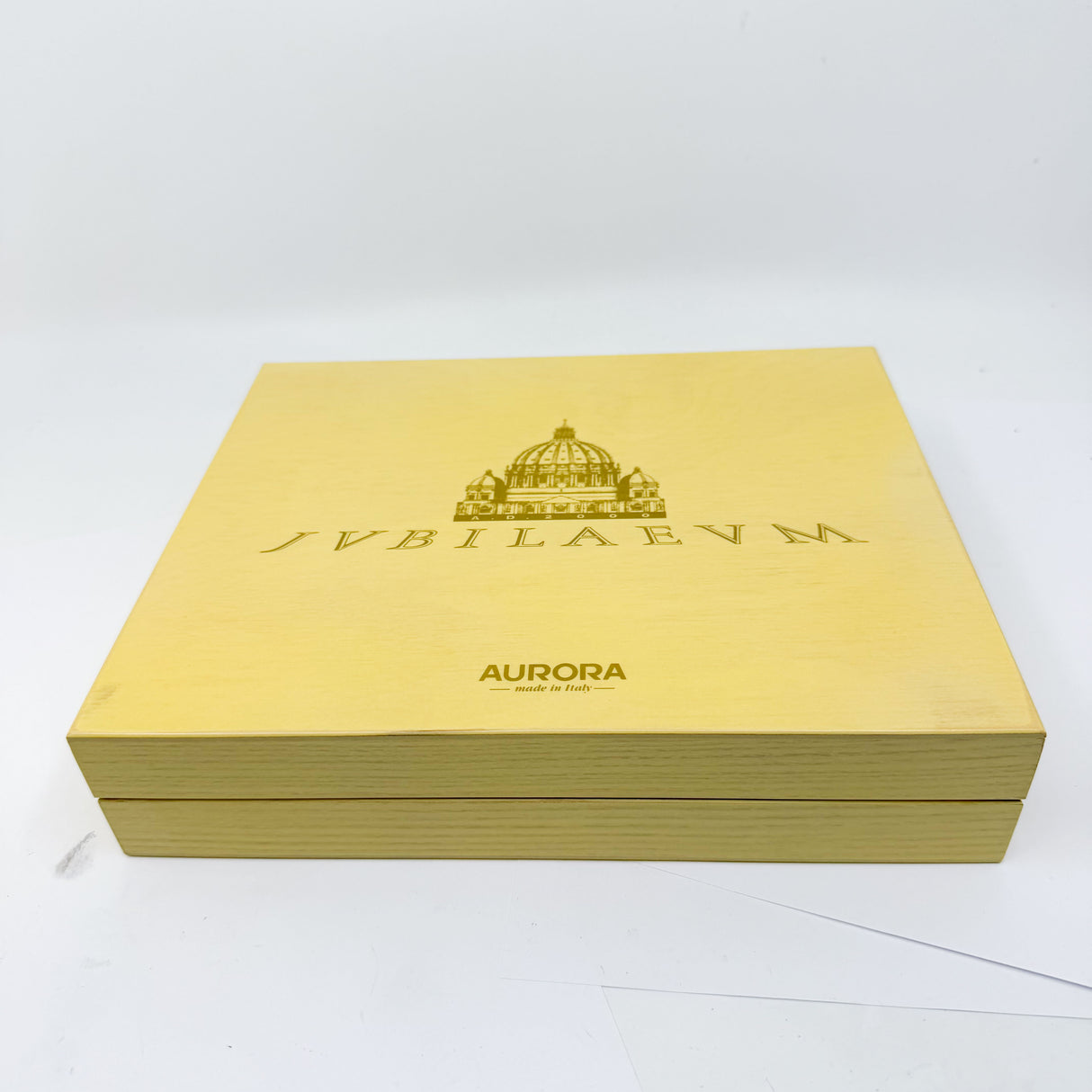 Aurora Jubileum 2000 Lacquered Limited Edition Fountain Pen - Medium 18 Kt Gold Nib