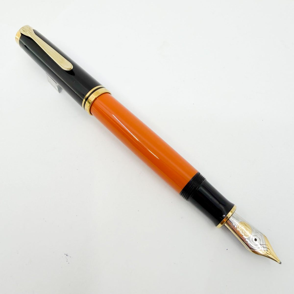 Pelikan M800 Souveran Burnt Orange Fountain Pen - Broad 18kt Gold Nib