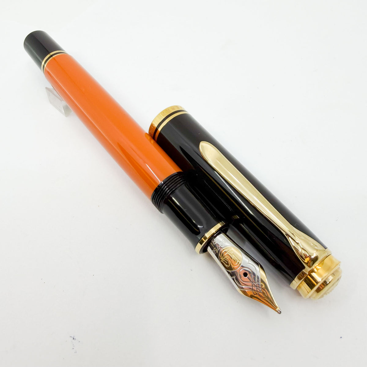 Pelikan M800 Souveran Burnt Orange Fountain Pen - Broad 18kt Gold Nib