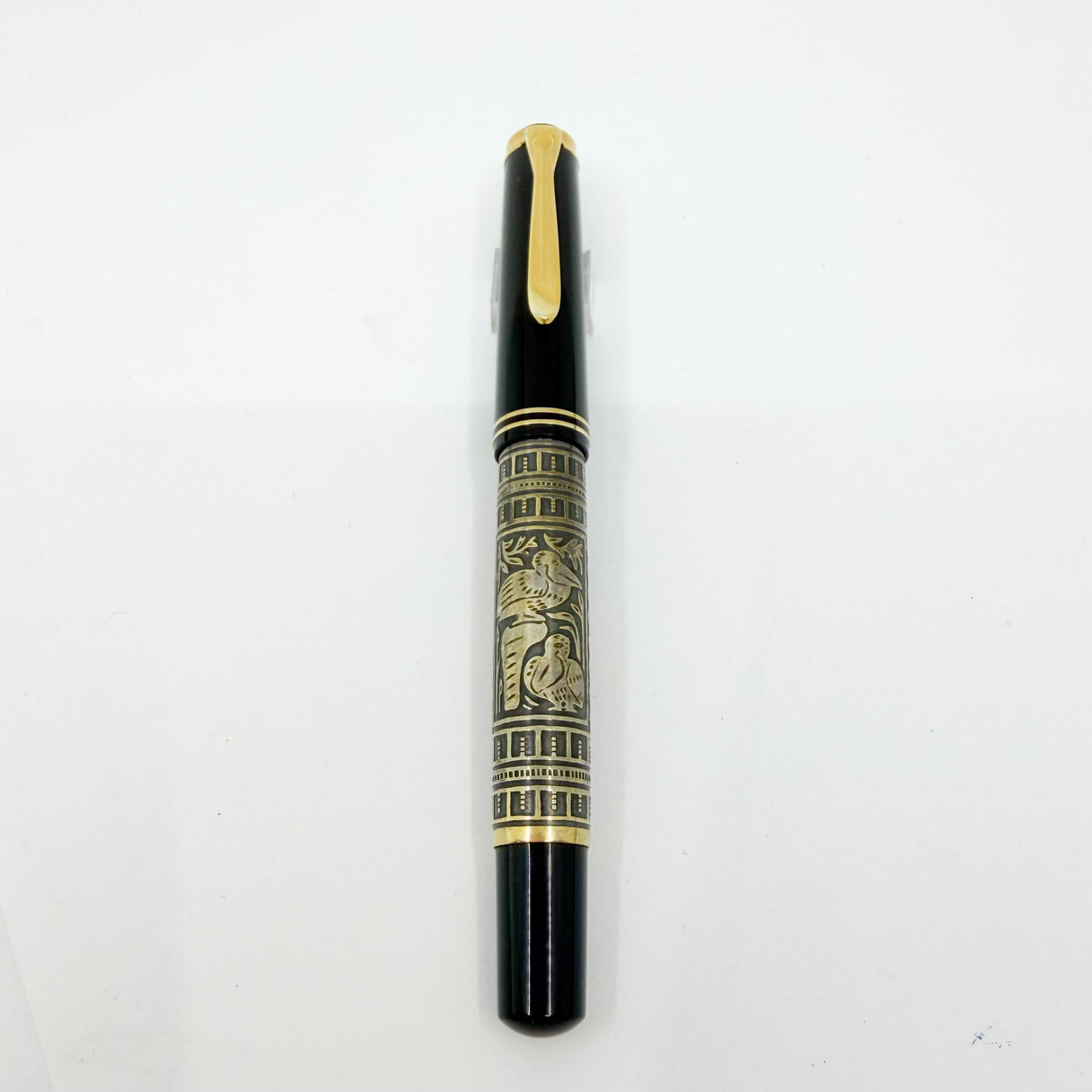 Pelikan M700 Toledo Fountain Pen - Oblique Broad 14kt Gold Nib - Circa 1990s