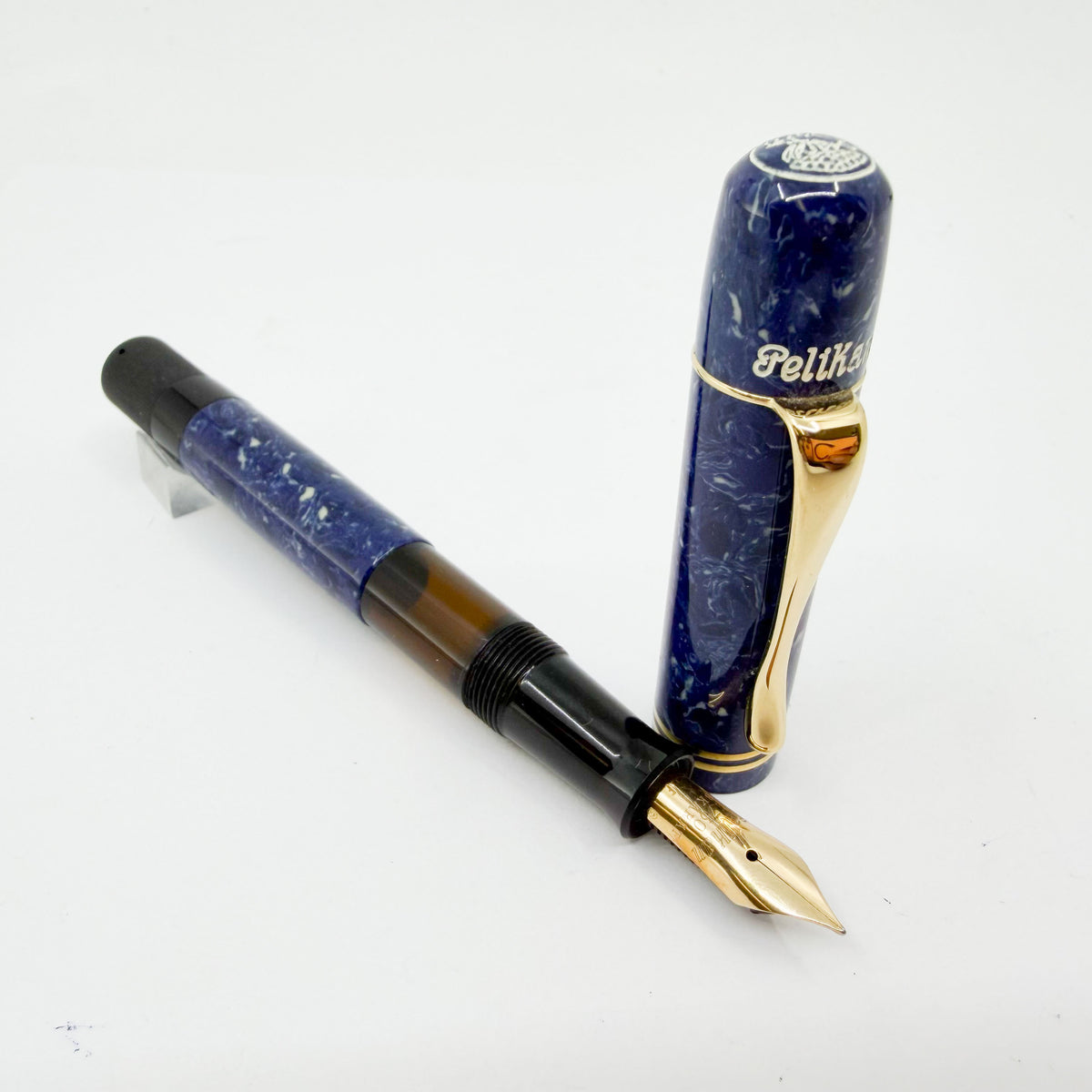 Pelikan Lapis Blue Celluloid (1935 Originals of their Time) Limited Edition Fountain Pen - Fine 18kt Gold Nib