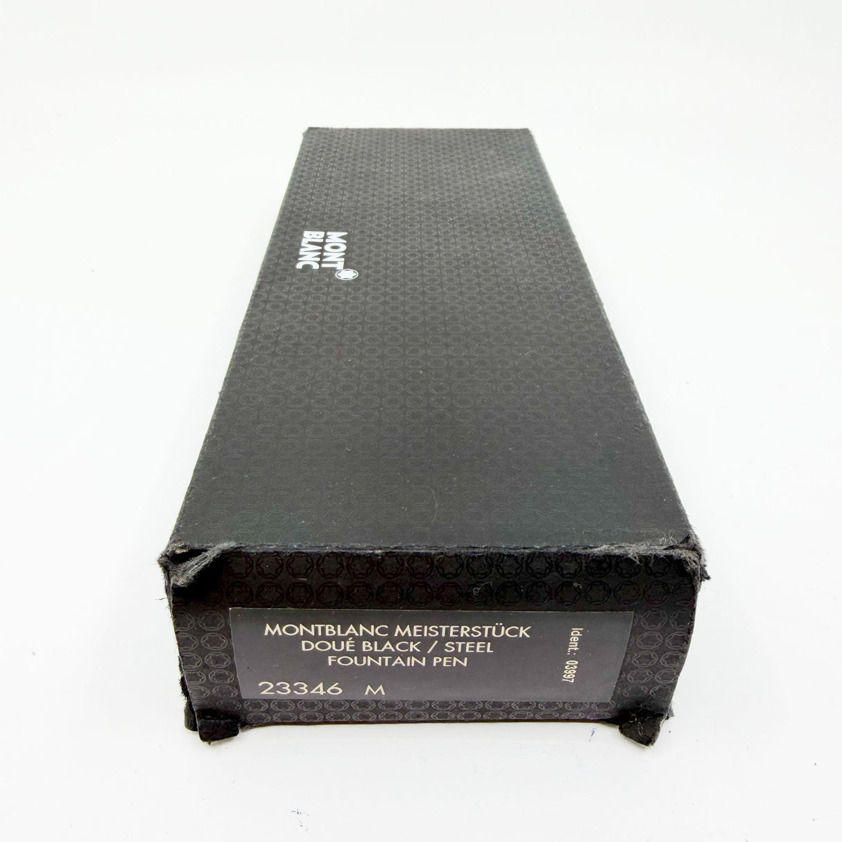 Montblanc Meisterstuck #146 Doue Black with Stainless Steel Cap LeGrand Fountain Pen - Medium 18kt Gold Nib