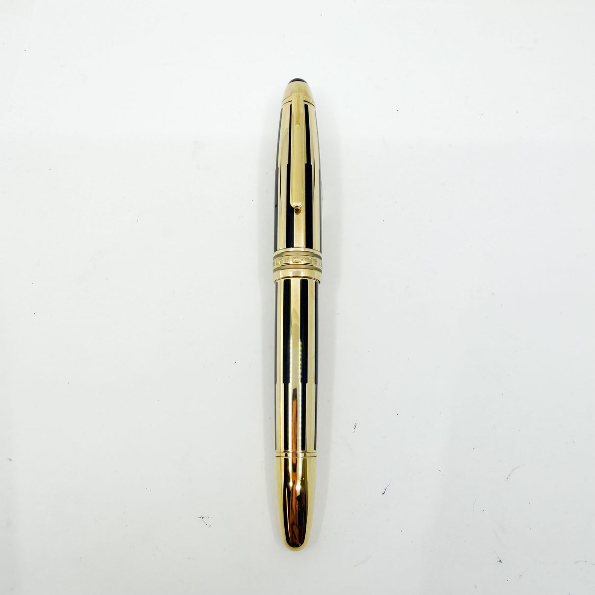 Montblanc Meisterstuck Solitaire Le Grand 146 Black Resin & Gold Plated Striped Filigree Fountain Pen - Fine 18kt Gold Nib