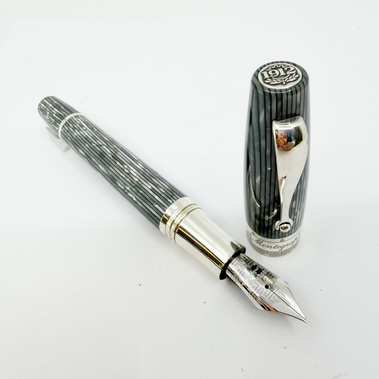 Montegrappa "Extra" Art Deco Shiny Lines Celluloid Limited Edition Fountain Pen #35/50 - Broad 18kt Gold Nib