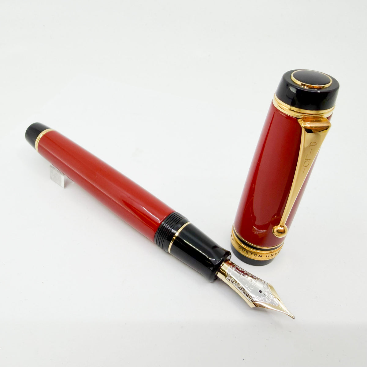 Pilot Namiki Custom 845 Vermillion Urushi Fountain Pen - Broad 18kt Gold Nib