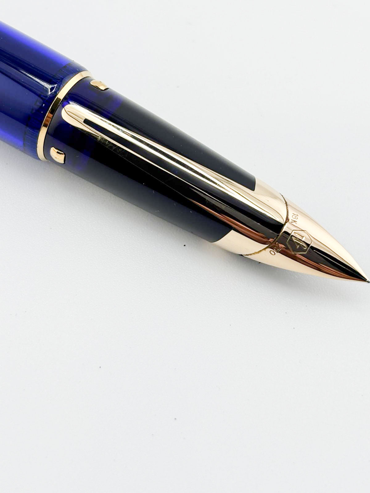 Waterman Edson Blue Translucent Fountain Pen - Medium 18kt Gold Nib - Rarely Found in this Mint Condition Any Longer!