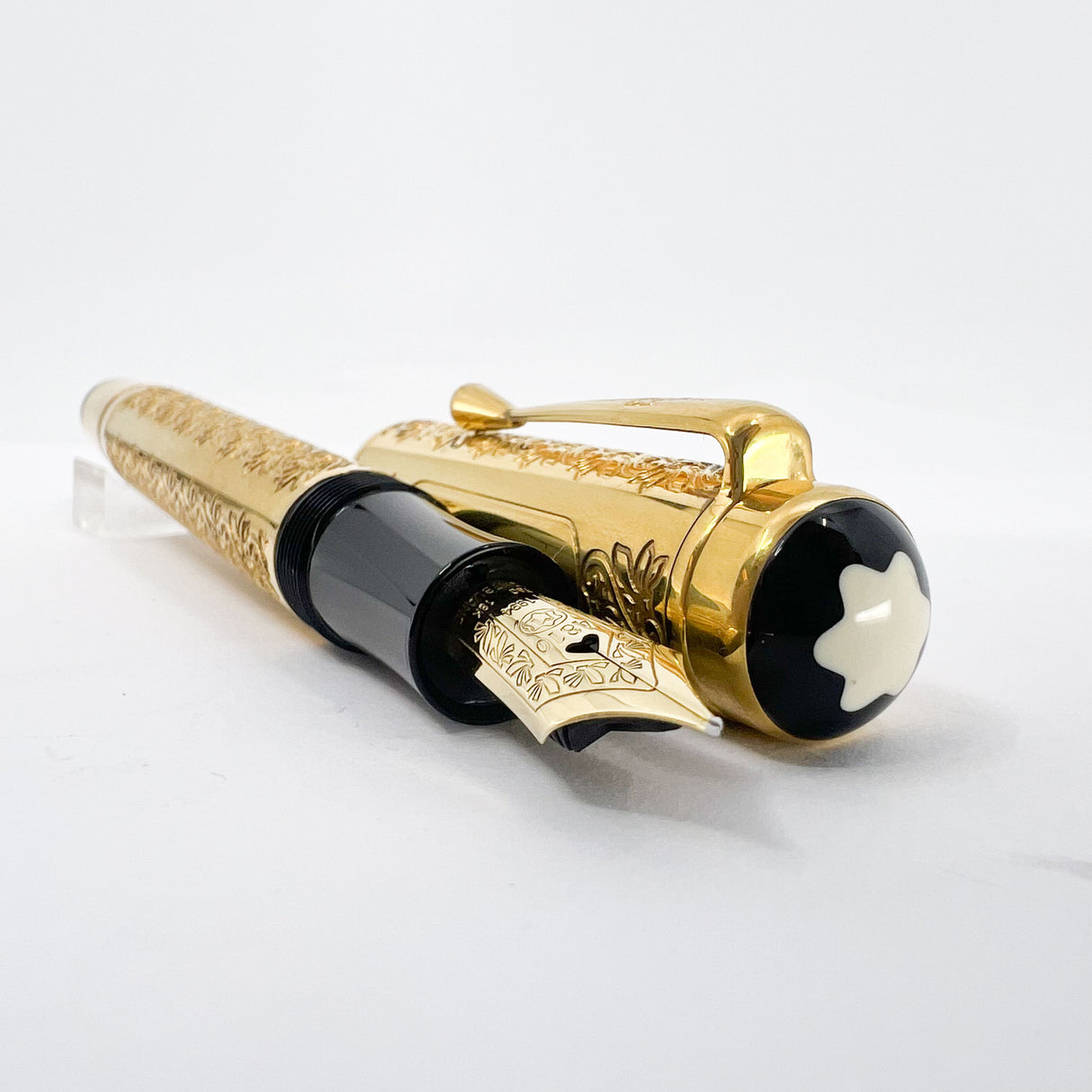 Montblanc Louis XIV 1994 Patron of the Arts Limited Edition Fountain Pen - Fine 18kt Gold Nib