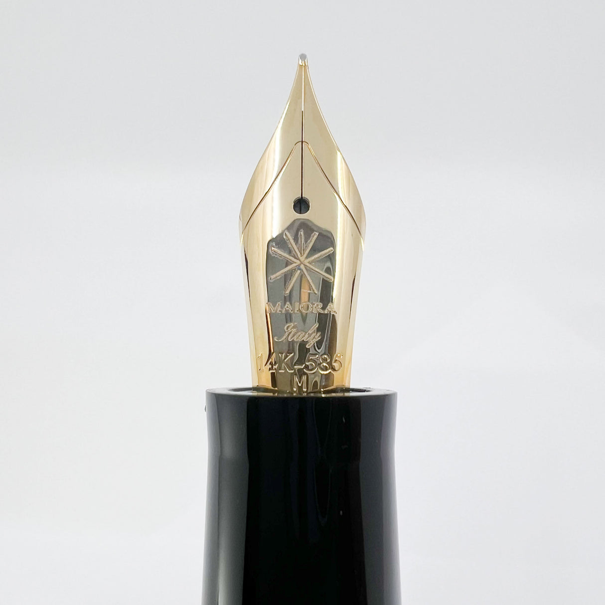 Maiora Mytho K Origine (Orange & Black) Fountain Pen - Medium 14kt Gold Nib