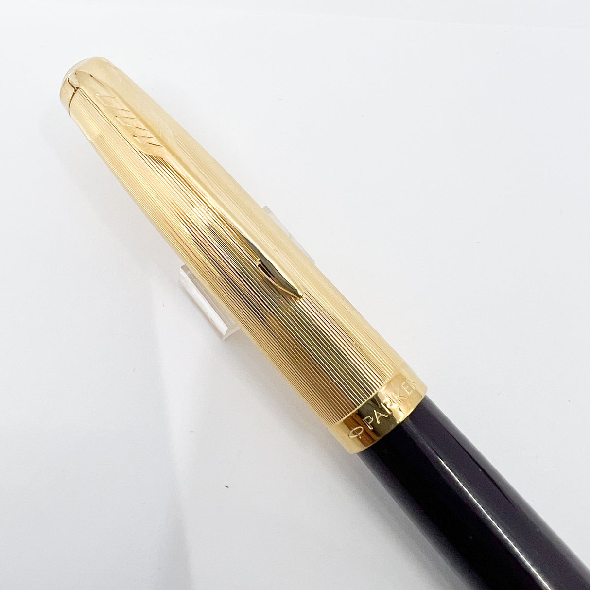 Parker 51 Deluxe Premium Plum GT Fountain Pen - Medium 18kt Gold Nib