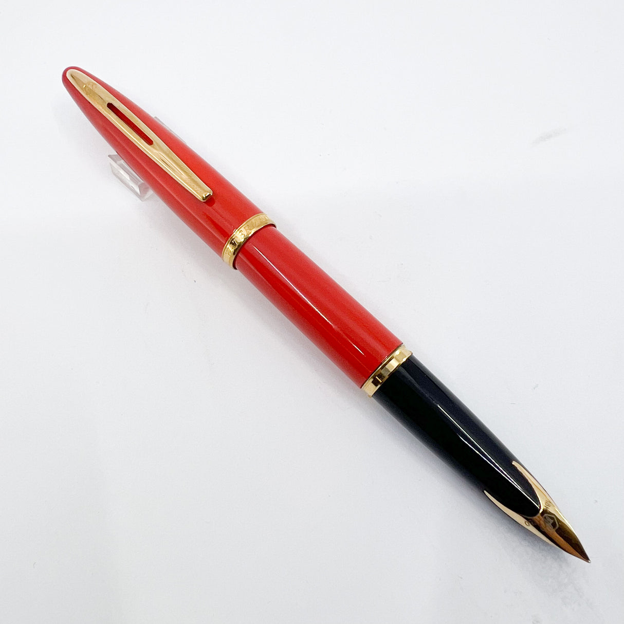 Waterman Carene Orange Coral Lacquer Fountain Pen - Fine 18kt Gold Nib