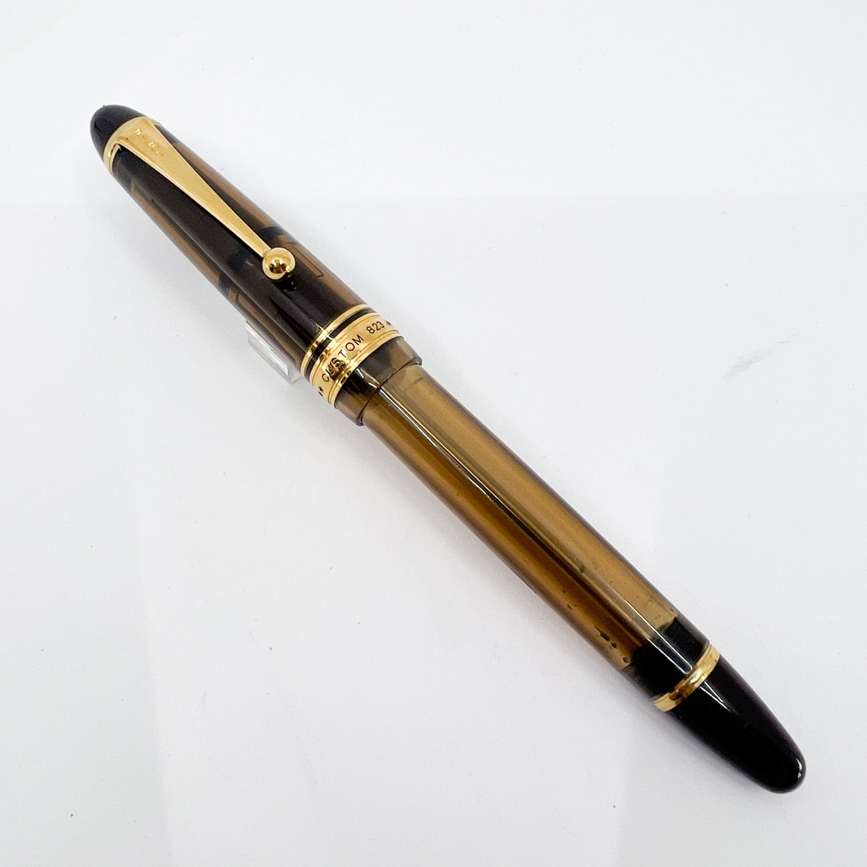 Pilot Custom 823 Clear Amber Piston Fill Fountain Pen - Broad 14Kt Gold Nib