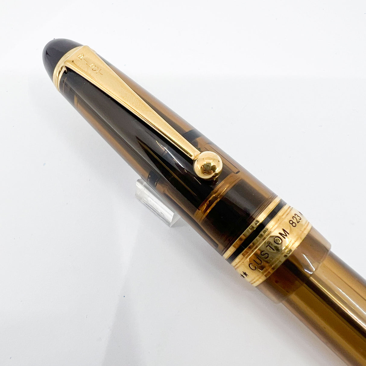 Pilot Custom 823 Clear Amber Piston Fill Fountain Pen - Broad 14Kt Gold Nib