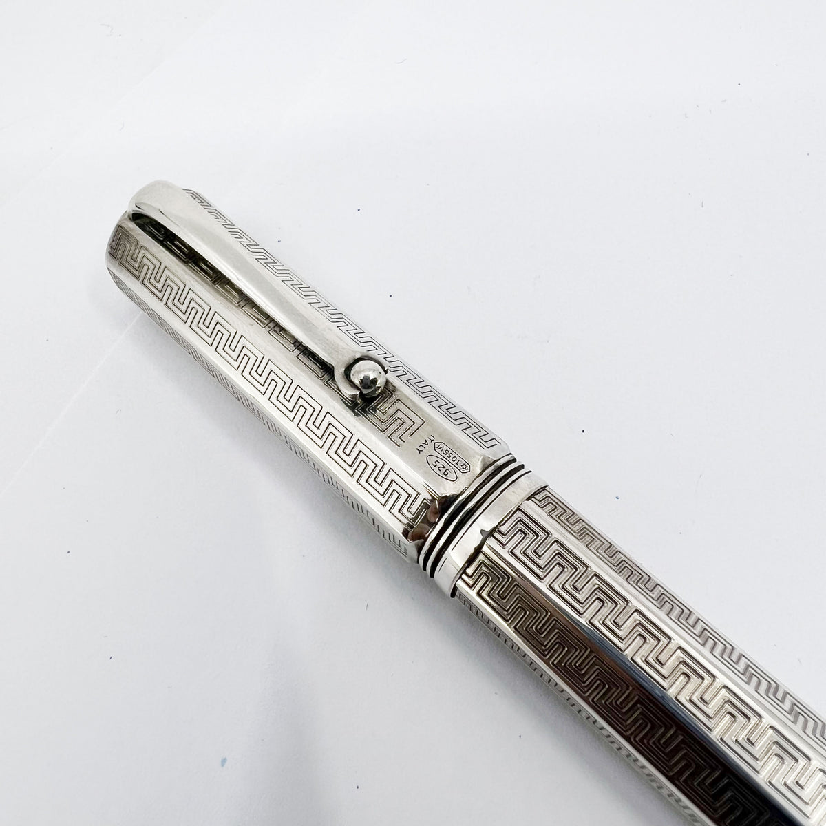 Montegrappa Sterling Silver Reminiscence Fountain Pen - Fine 18kt Gold Nib