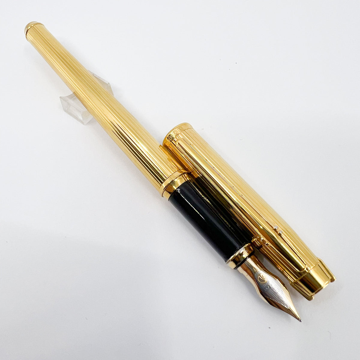 Elysee Parthenon Fountain Pen with 18K Gold-Plated Vertically Etched Body - Medium 2-Tone 18kt Gold Nib