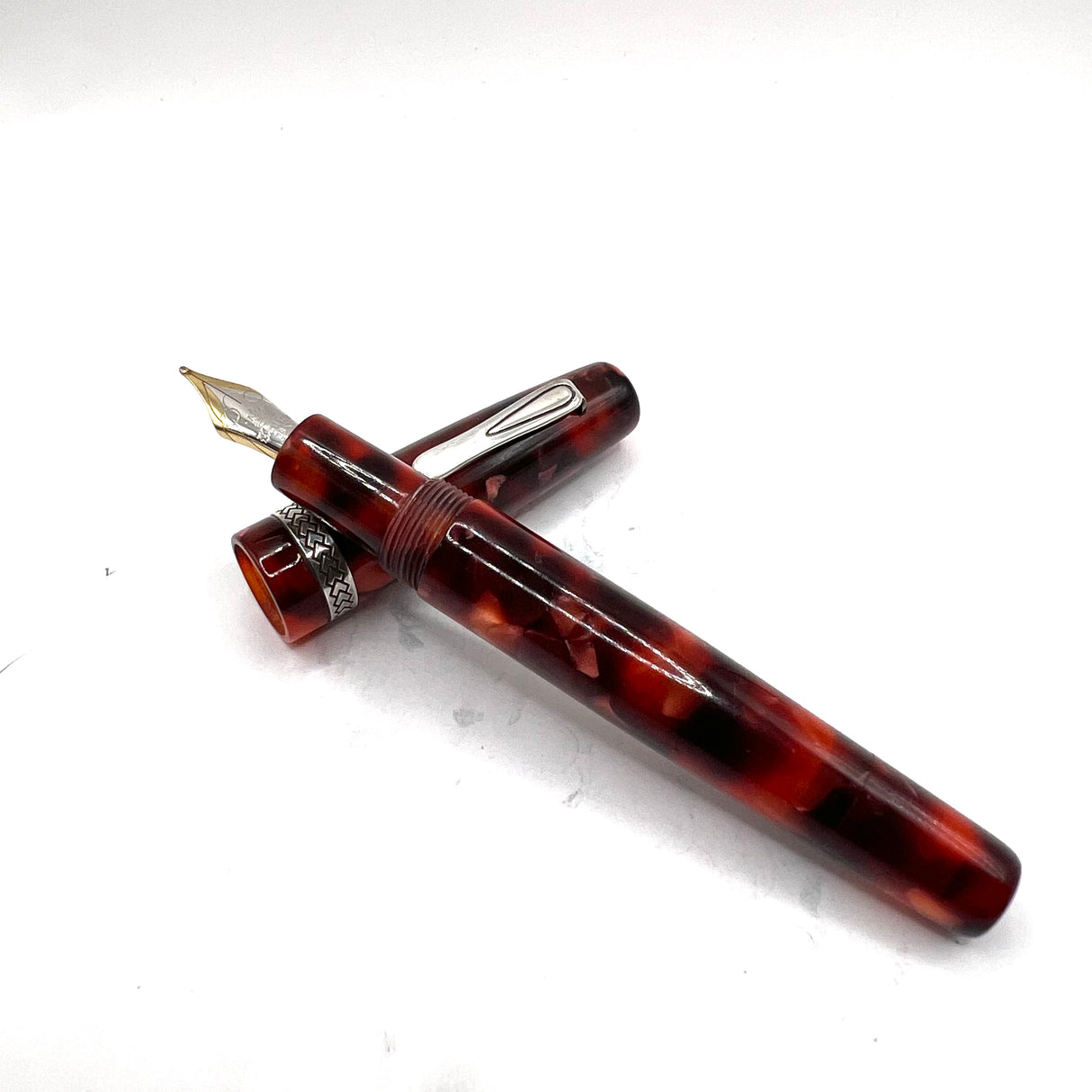Krone Vintage Fiesta Marbled Burgundy Fountain Pen - Broad 18kt Gold Nib