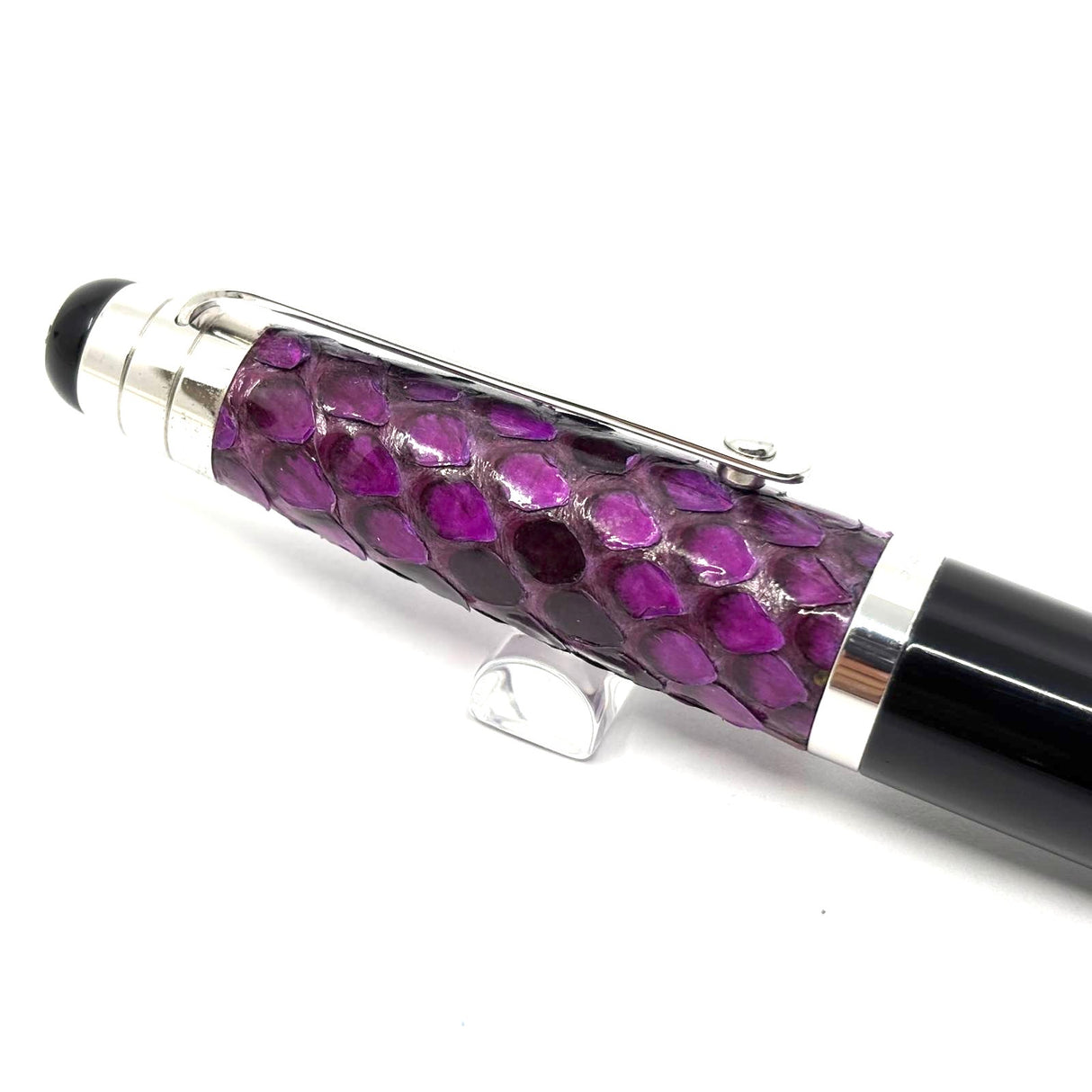 Signum (Italy) Python - Variegated Purple Python Skin Fountain Pen