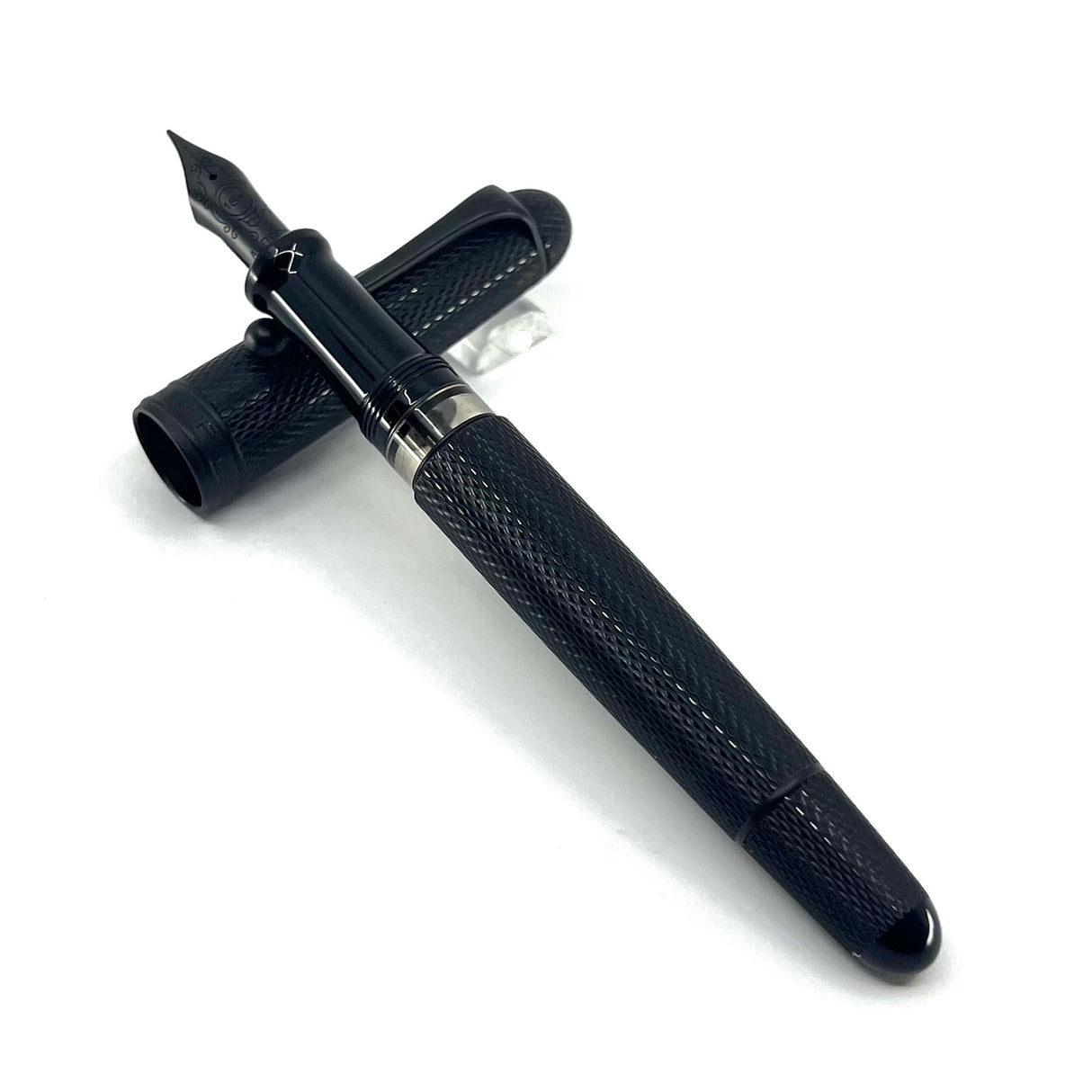 Aurora Black Mamba Limited Edition Fountain Pen - Fine 18kt PVD Treated Gold Nib