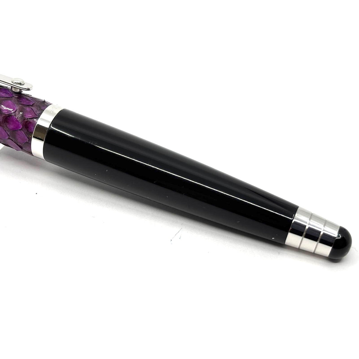 Signum (Italy) Python - Variegated Purple Python Skin Fountain Pen
