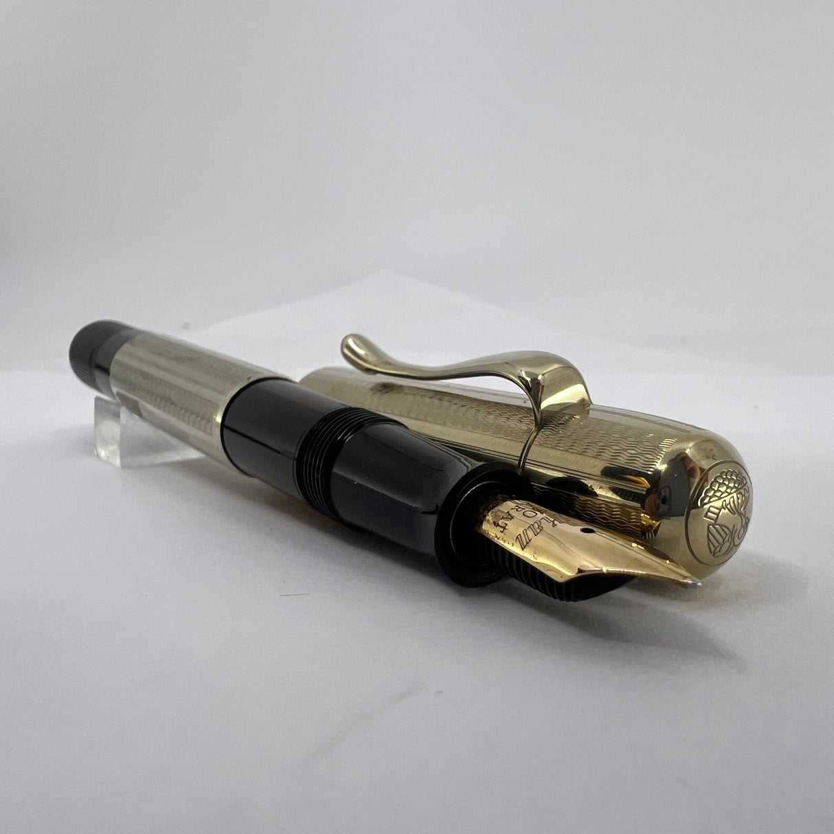Pelikan "White Gold" (1931 Originals of their Time) Limited Edition Fountain Pen - Medium 18kt Gold Nib