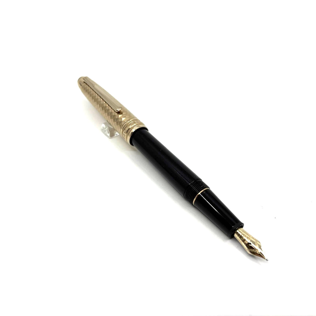 Montblanc Solitaire Doue Geometric Dimension Gold-Plated Classique #145 Fountain Pen