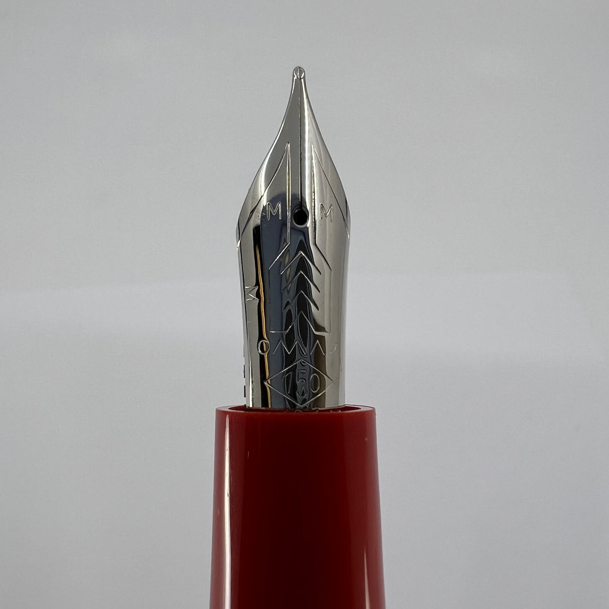 OMAS 1000 Miglia Limited Edition Fountain Pen - Medium 18kt Gold Nib