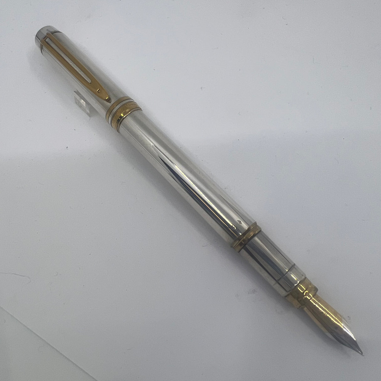 Waterman Man 100 Full Covered Sterling Silver Fountain Pen - Smooth Pattern - Fine 18kt Gold Nib - Scarce!