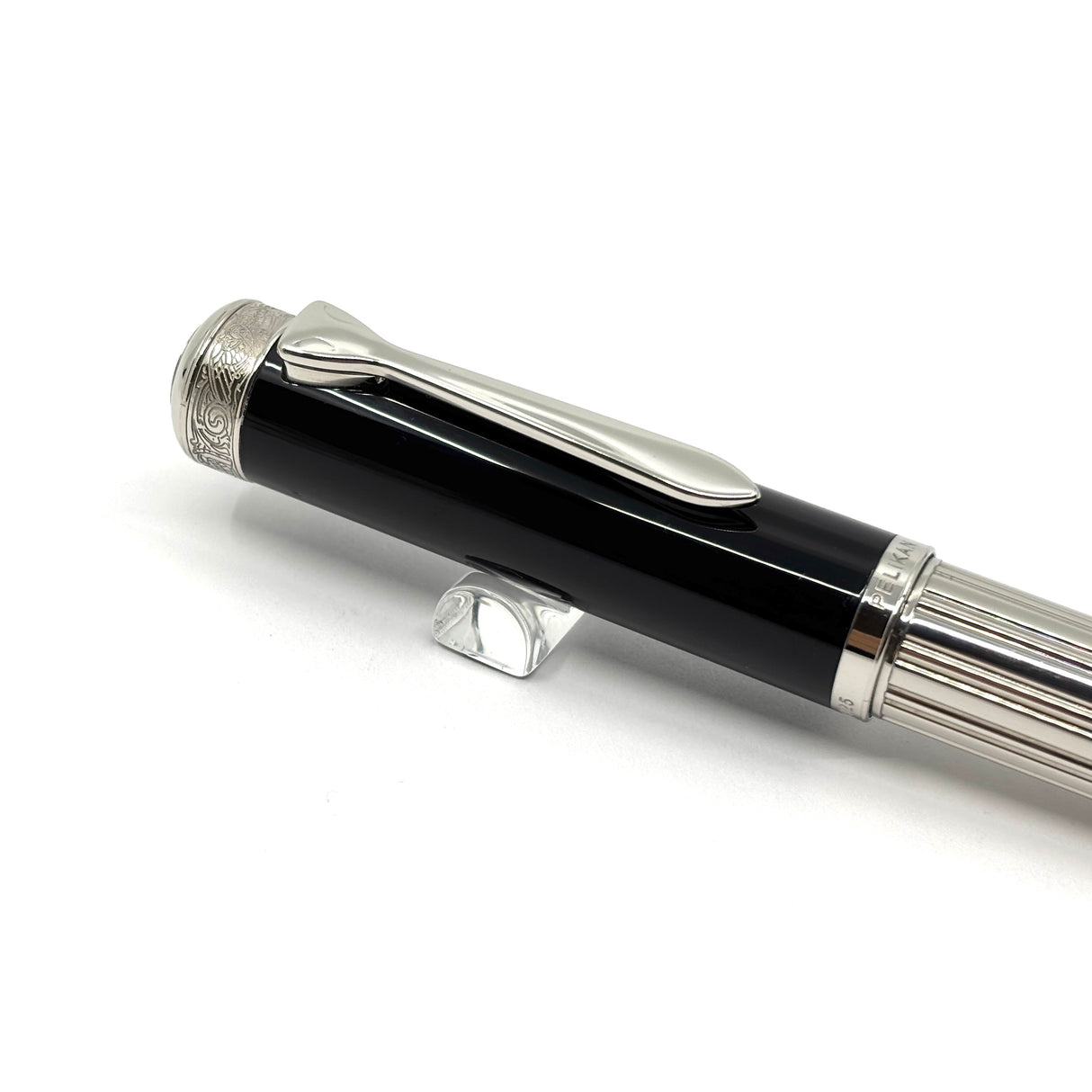 Pelikan M7005 Majesty Fountain Pen - Black Cap/Sterling Silver Barrel