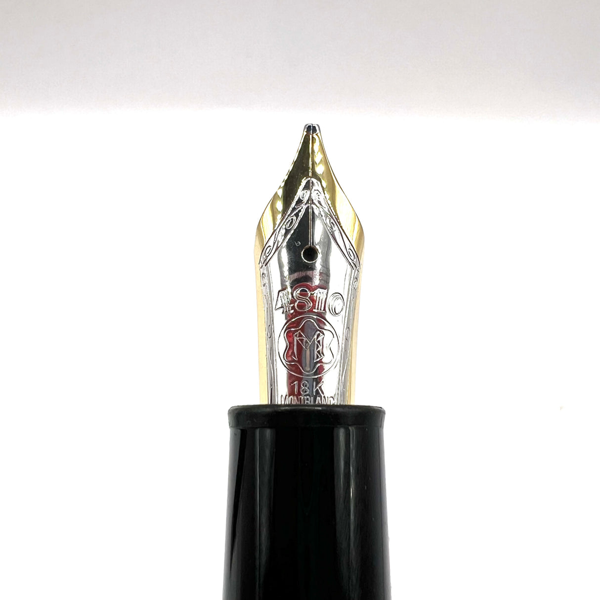 Montblanc #146 Black Resin LeGrand Meisterstuck Fountain Pen - Semi-Flex Double Broad Stub-like 18kt Gold Nib