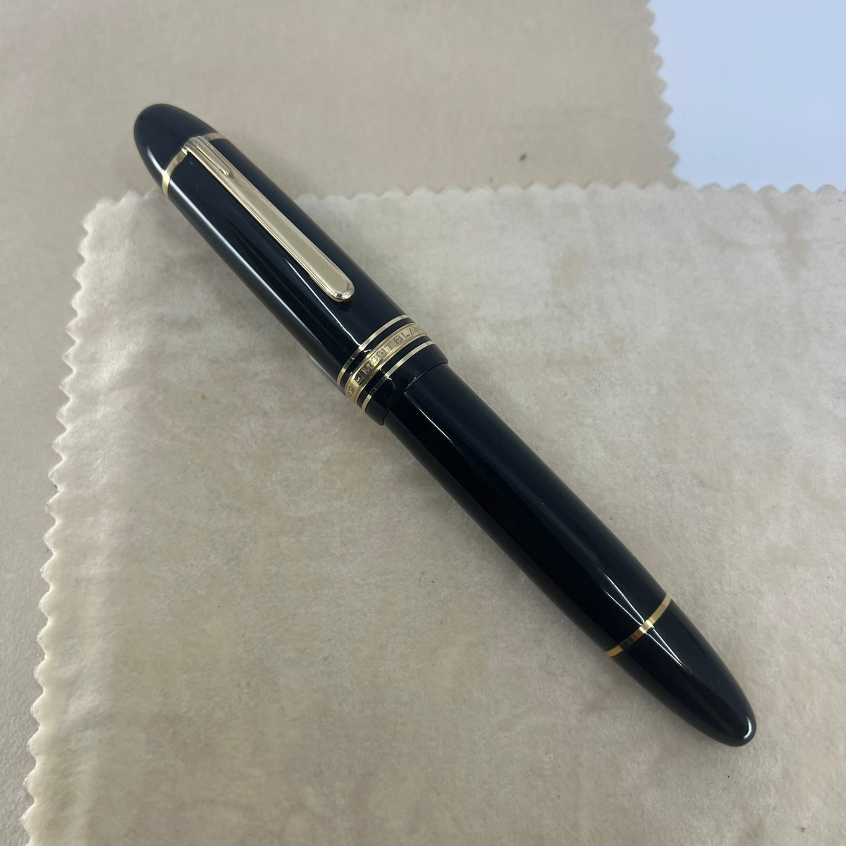 Montblanc Meisterstuck #146 LeGrand Black Fountain Pen - Very Flexible Fine 14kt Gold Nib