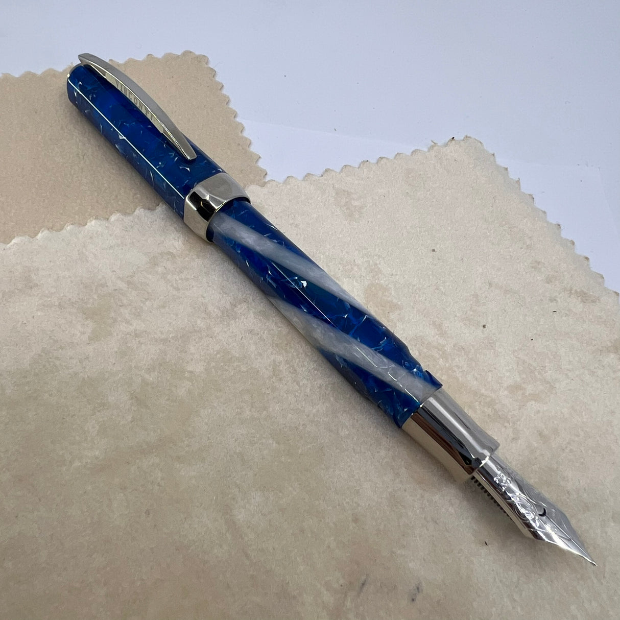 Visconti Opera Elements Speckled "Water" Blue/Lustrous White Fountain Pen - Fine 14Kt Gold Nib