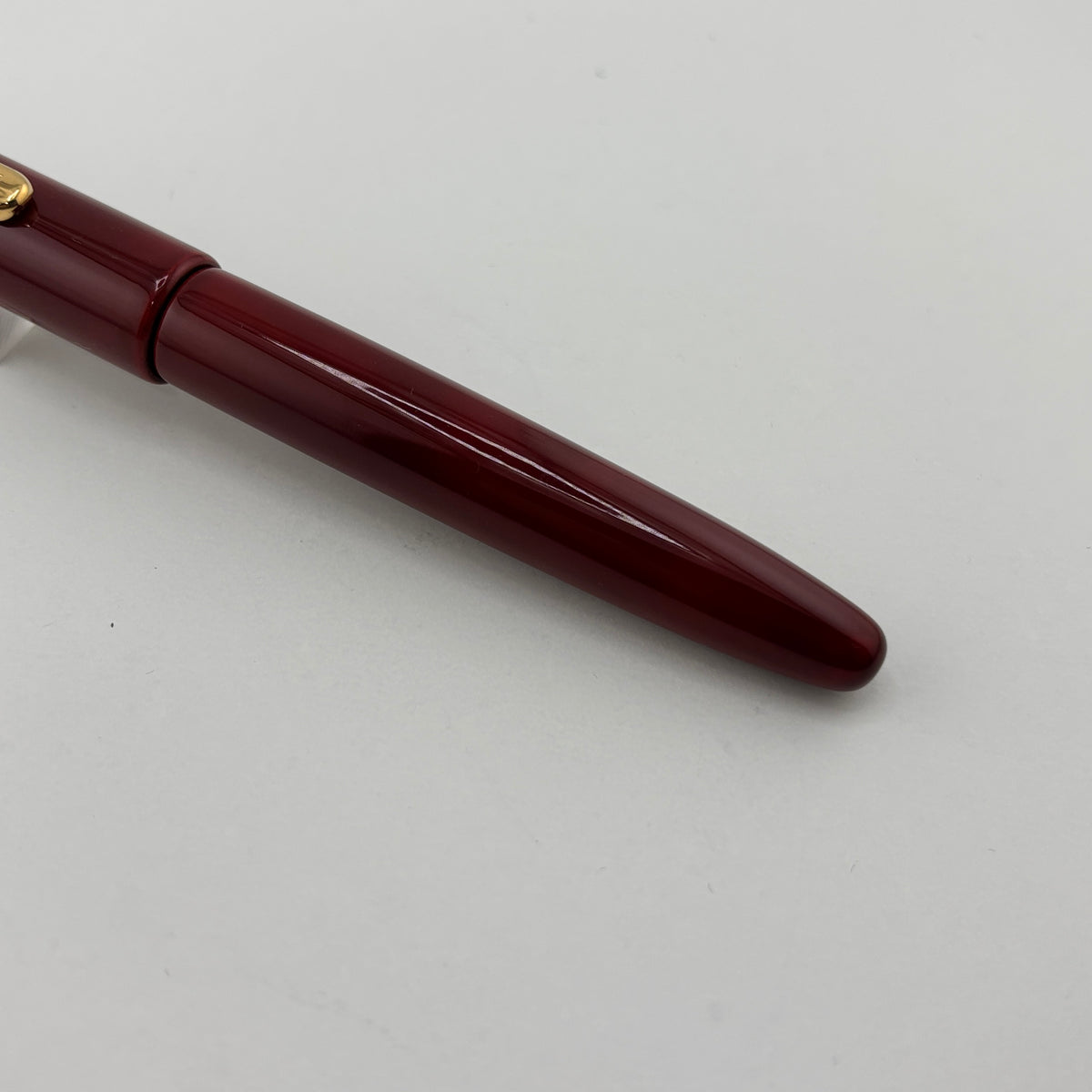 Platinum Rare Red Urushi Aka-Tamenuri Fountain Pen - Fine 18 Kt Gold Nib