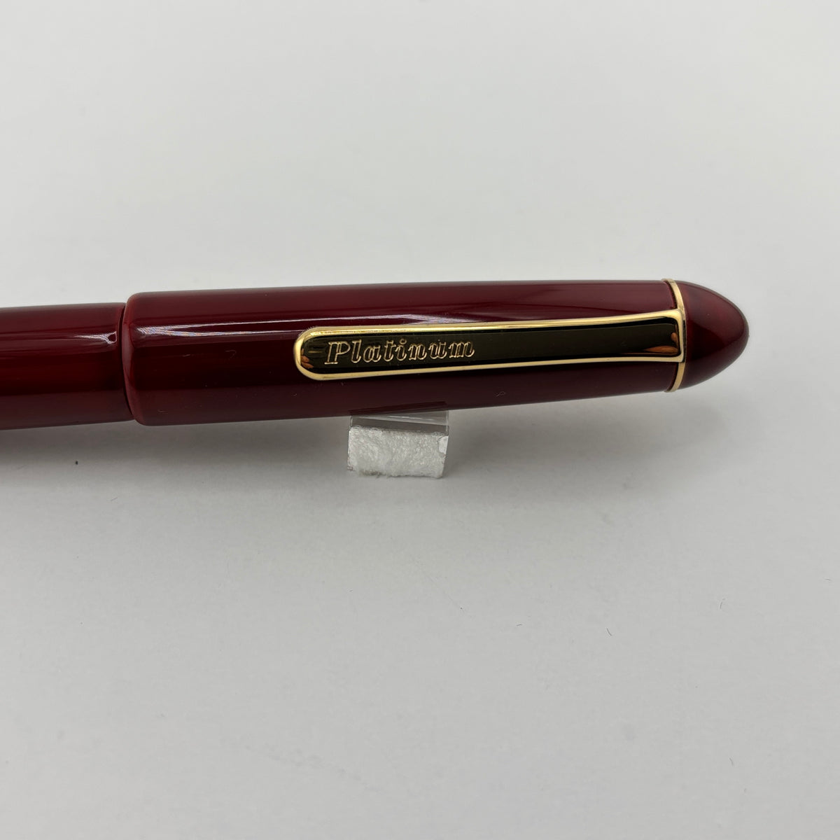 Platinum Rare Red Urushi Aka-Tamenuri Fountain Pen - Fine 18 Kt Gold Nib