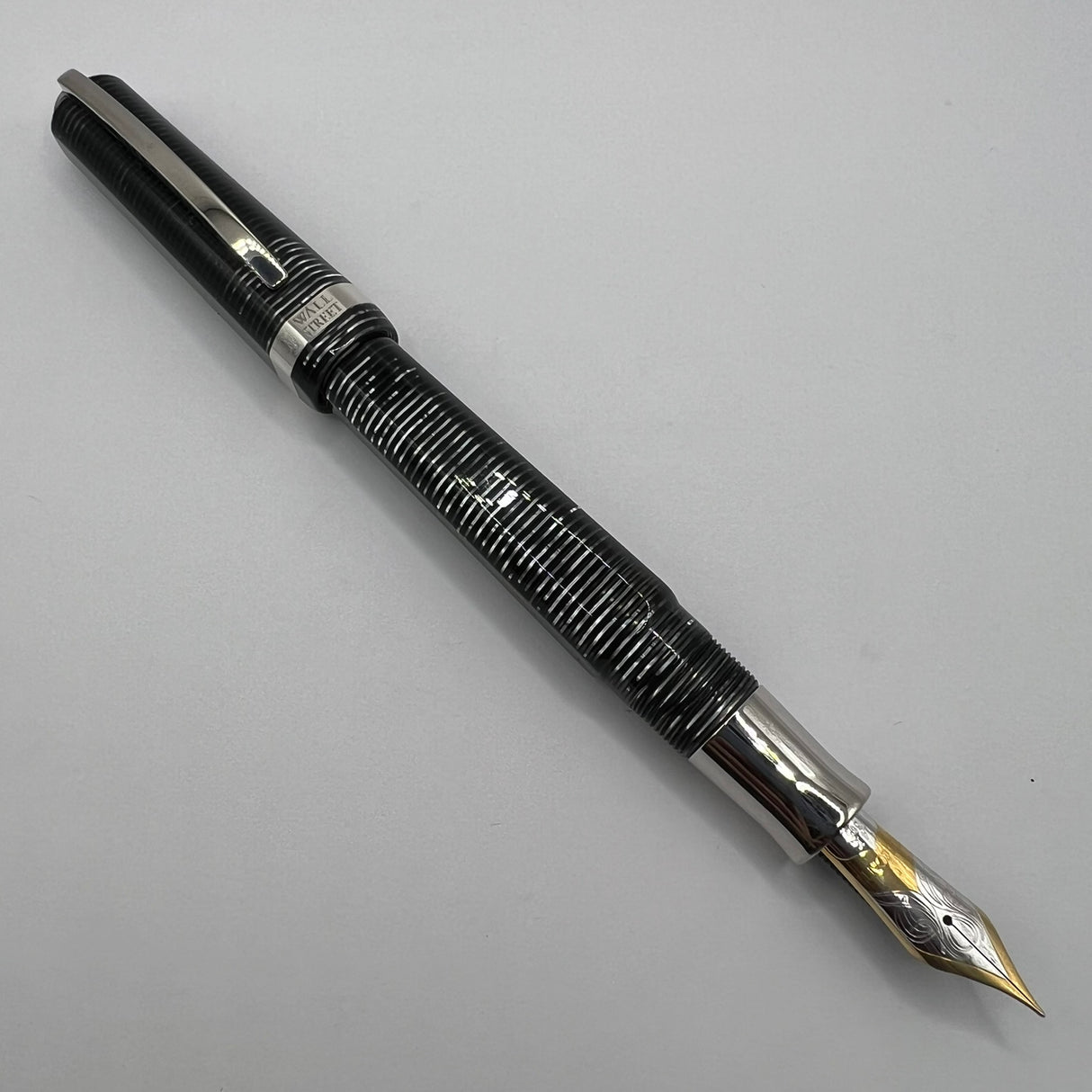 Visconti Wall Street Glittering Silver Celluloid Fountain Pen - Fine 14kt Gold Nib