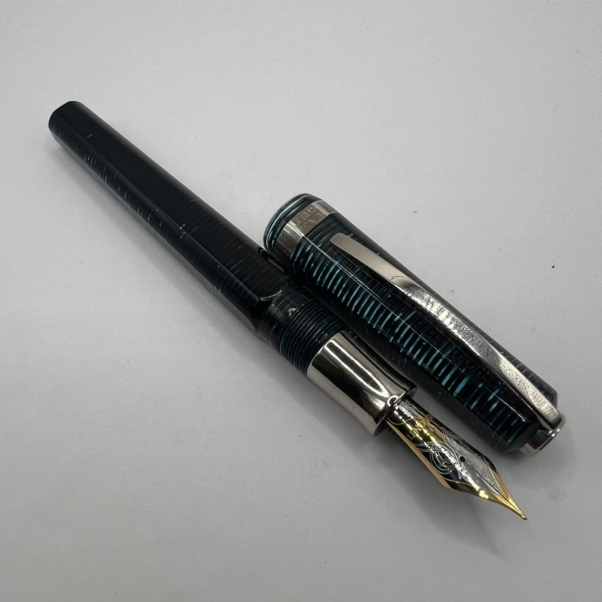 Visconti Wall Street Glittering Blue Celluloid Fountain Pen - Fine 14kt Gold Nib