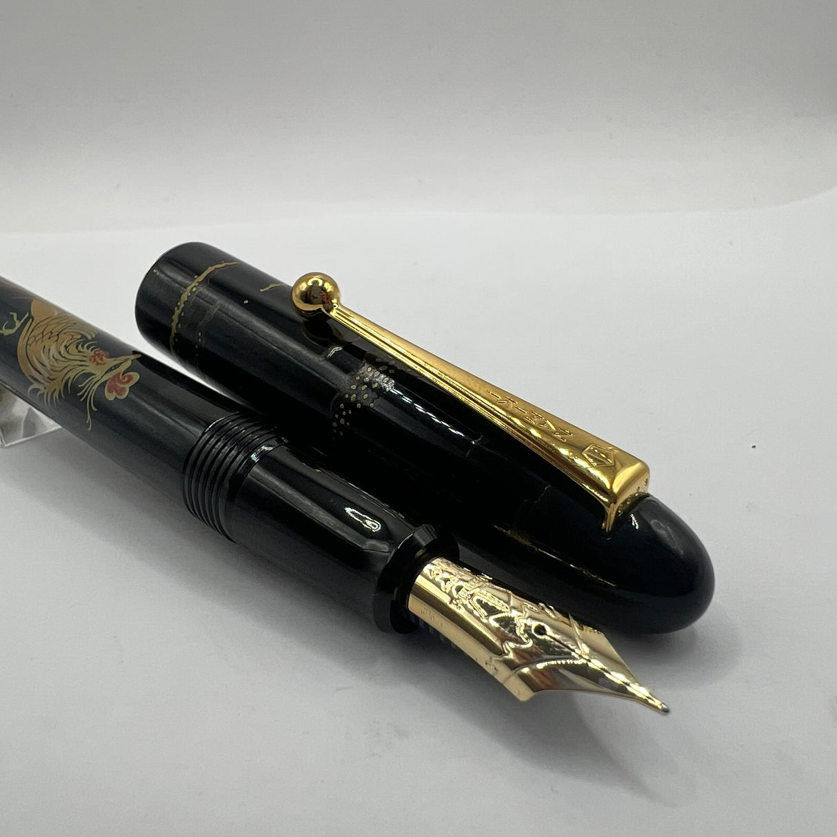 Namiki Nippon Art Chinese Phoenix Fountain Pen - Medium 14kt Gold Nib