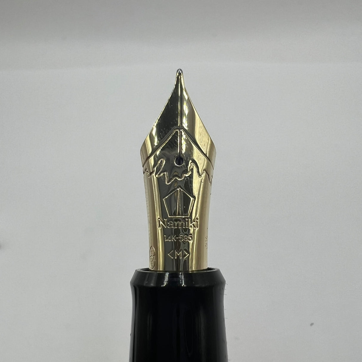 Namiki Nippon Art Chinese Phoenix Fountain Pen - Medium 14kt Gold Nib