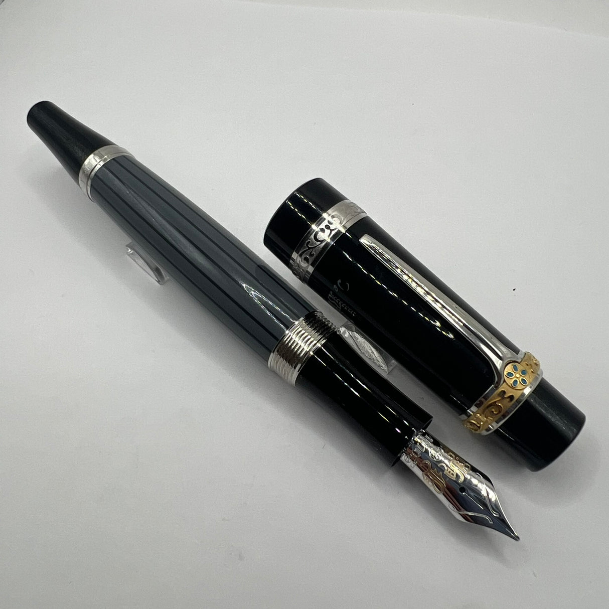 Montblanc Honore de Balzac Writer Series Limited Edition Fountain Pen - Medium 18kt Gold Nib