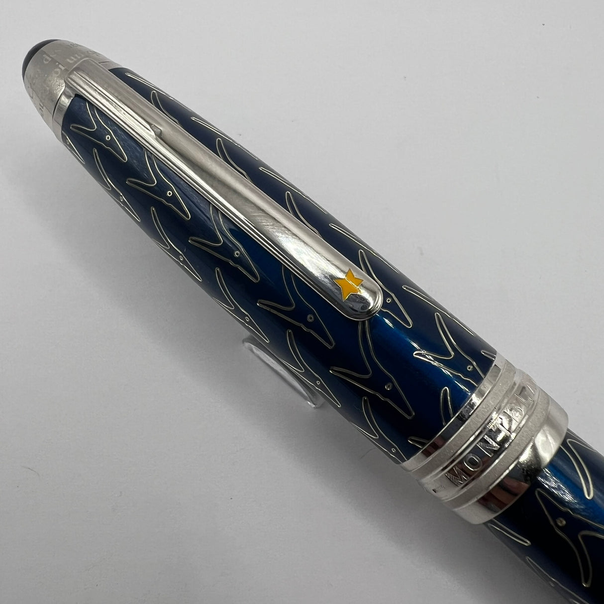 Montblanc Meisterstuck LeGrand Solitaire Special Edition Le Petit Prince & Fox Fountain Pen - Fine 18kt Gold Nib