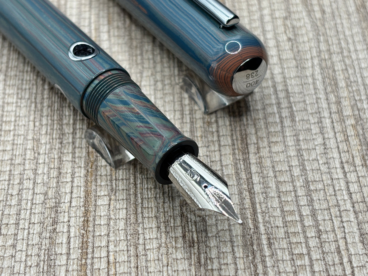 Nahvalur Nautilus LIght Green Ebonite L.E 239/400 - Fountain Pen