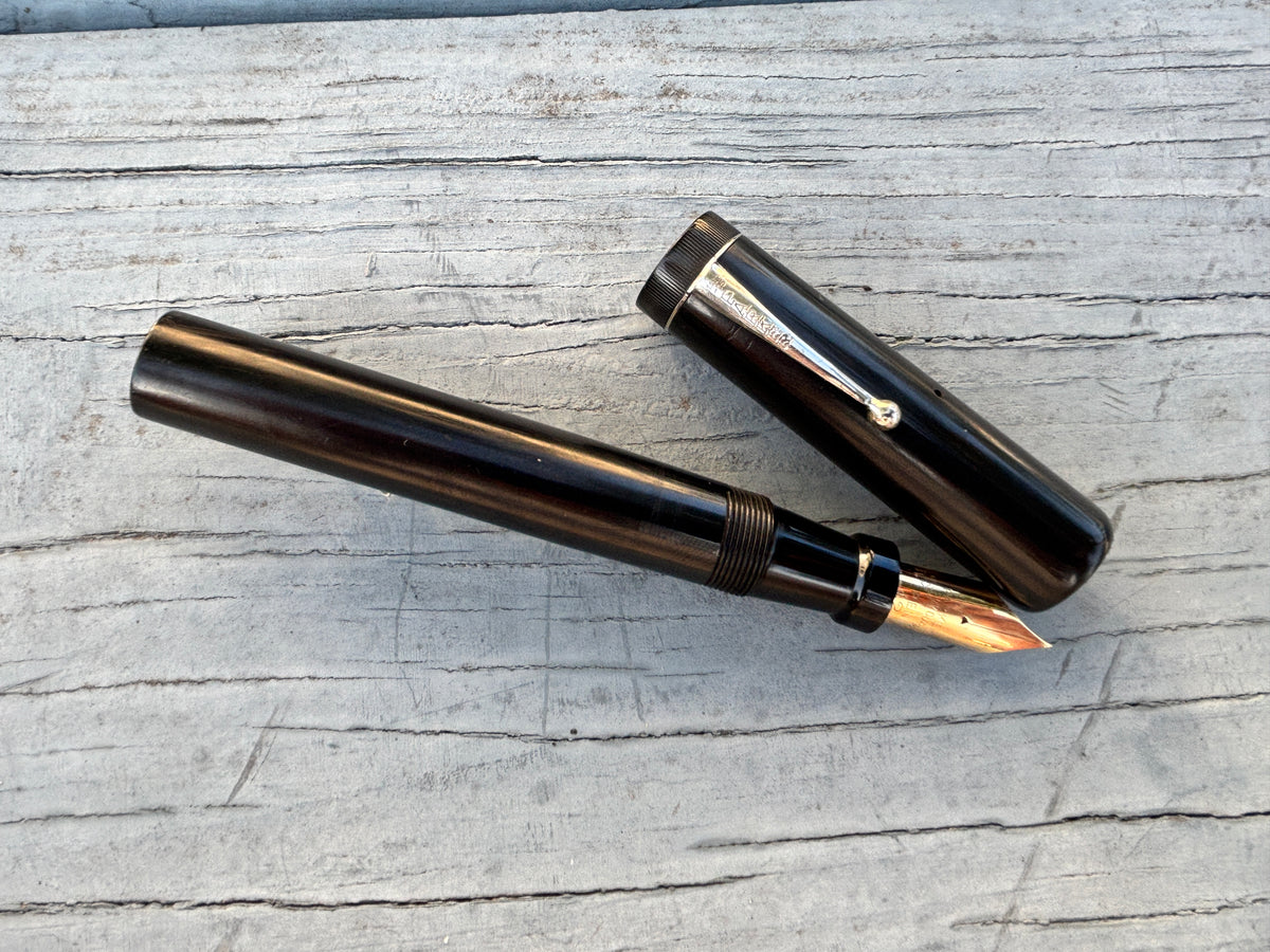Parker Black Giant - Fountain Pen