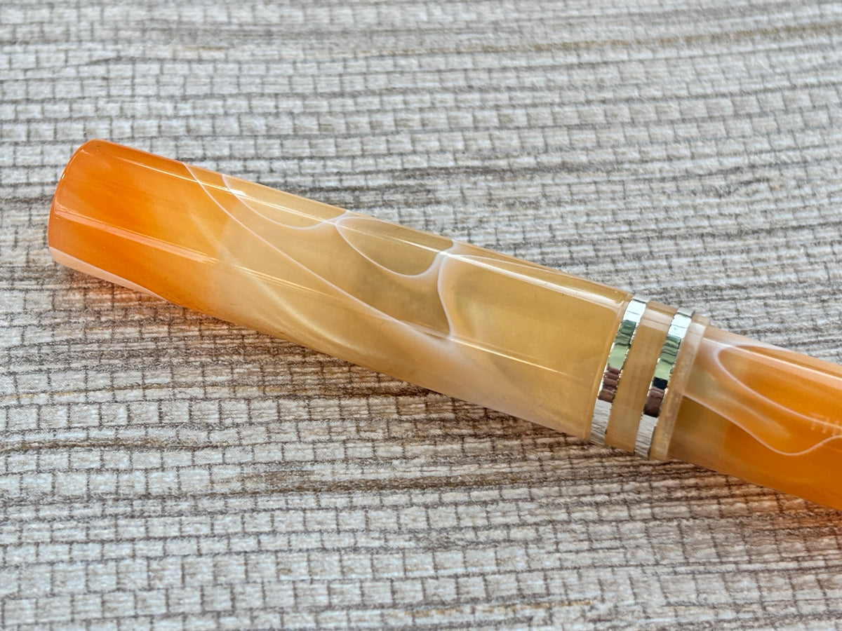 Conklin Ohio Peach and Cream Gold Nib 14k 585 Broad - Fountain Pen