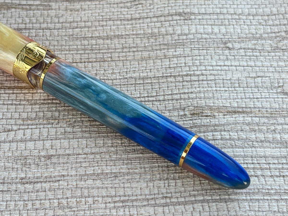 Nahvalur Horizon Dusk Gold Trim - Fountain Pen