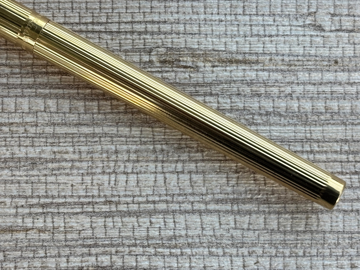 Sheaffer Targa Slim Gold Electro Plated Circa 1970 Rare Broad Nib! - Fountain Pen